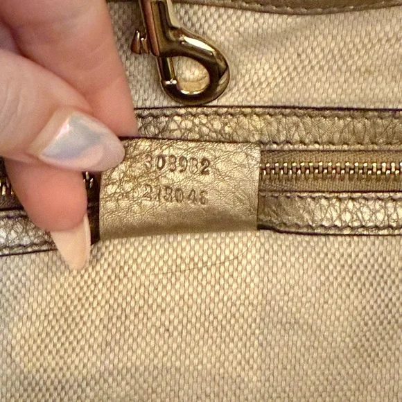 Gucci Metallic Shoulder Bag **PRICE FIRM*** - Picture 5 of 11